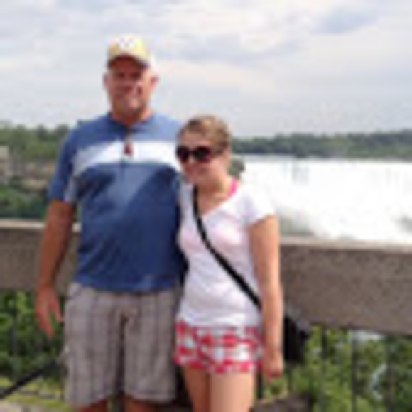 Meet your Posher, Madison - Picture 1 of 1